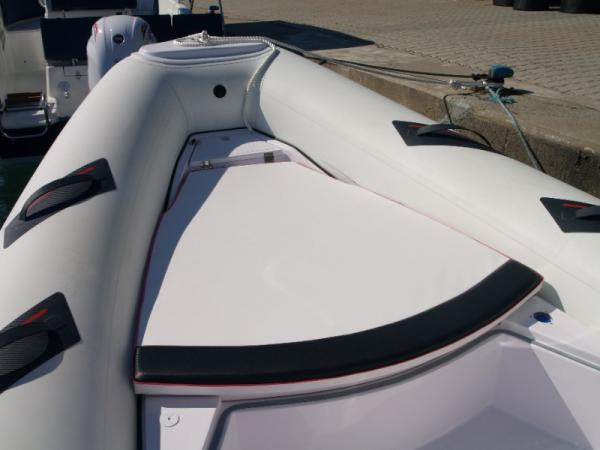 Semi rigide Selva 650 Family 175 cv 