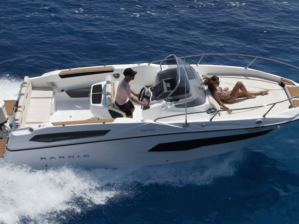 Karnic SL 702 avec moteur 225cv Selva Garantie 10 ans 