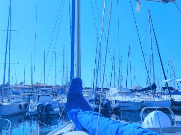 Voilier Edel 3 prêt à naviguer